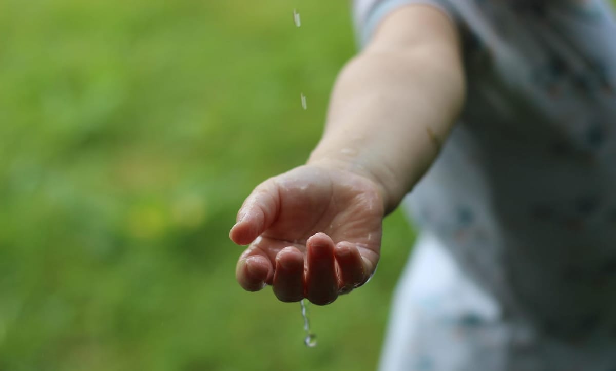 El agua potable, clave para prevenir la desnutrición infantil