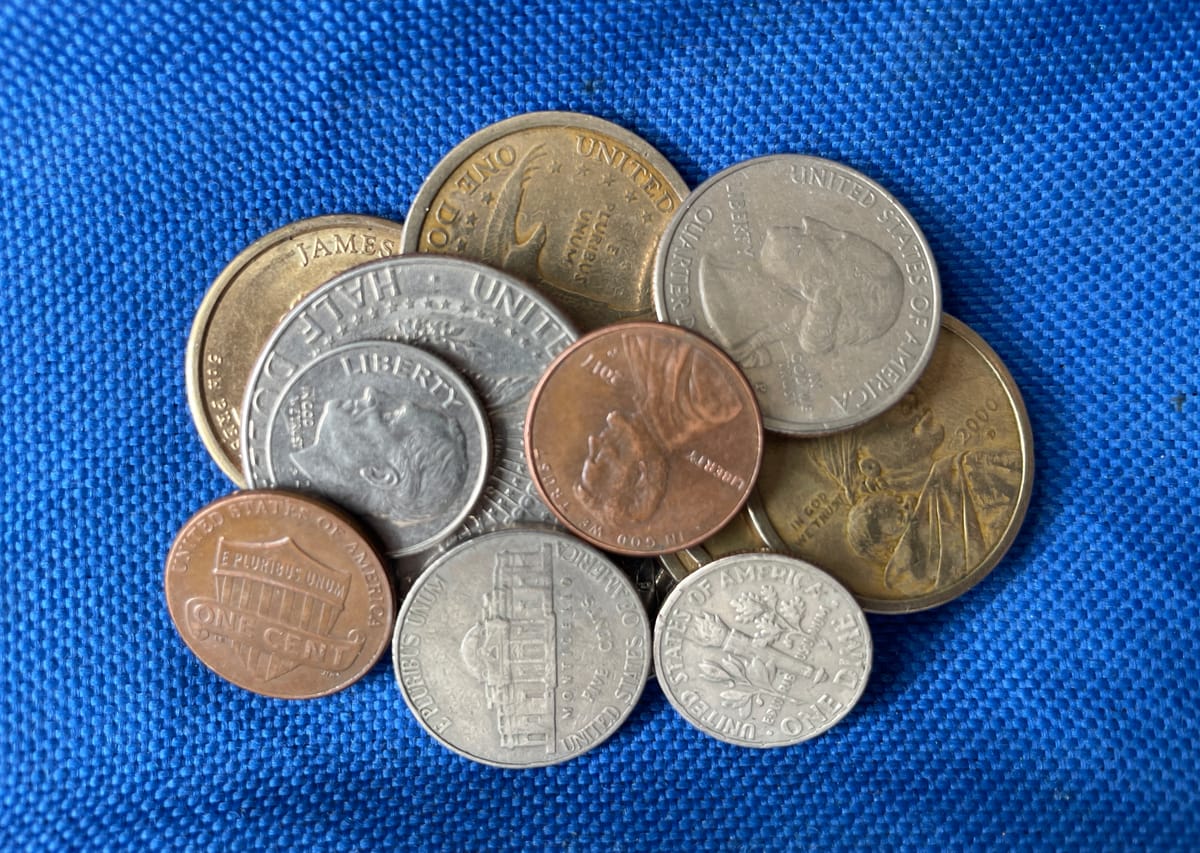 Ecuador activa norma para el reciclaje de monedas metálicas