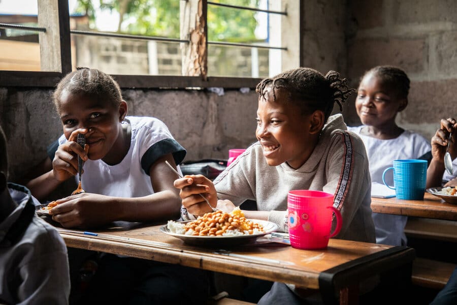 La alimentación escolar aún tiene retos en los países menos desarrollados