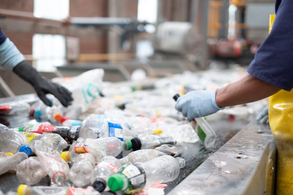 A tres años de vigencia, la Ley de Plásticos aún tiene desafíos para su implementación