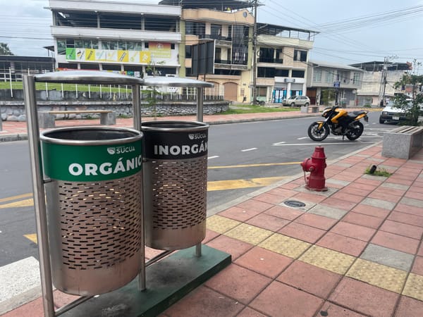 El reciclaje en hogares retrocede y los residuos peligrosos siguen en la basura