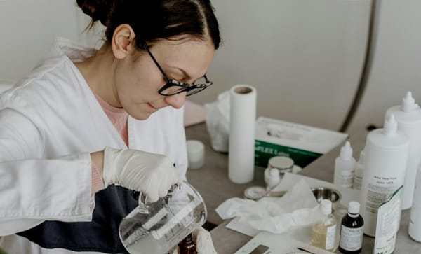 'Más ciencias y financiamiento para el futuro inclusivo de mujeres'