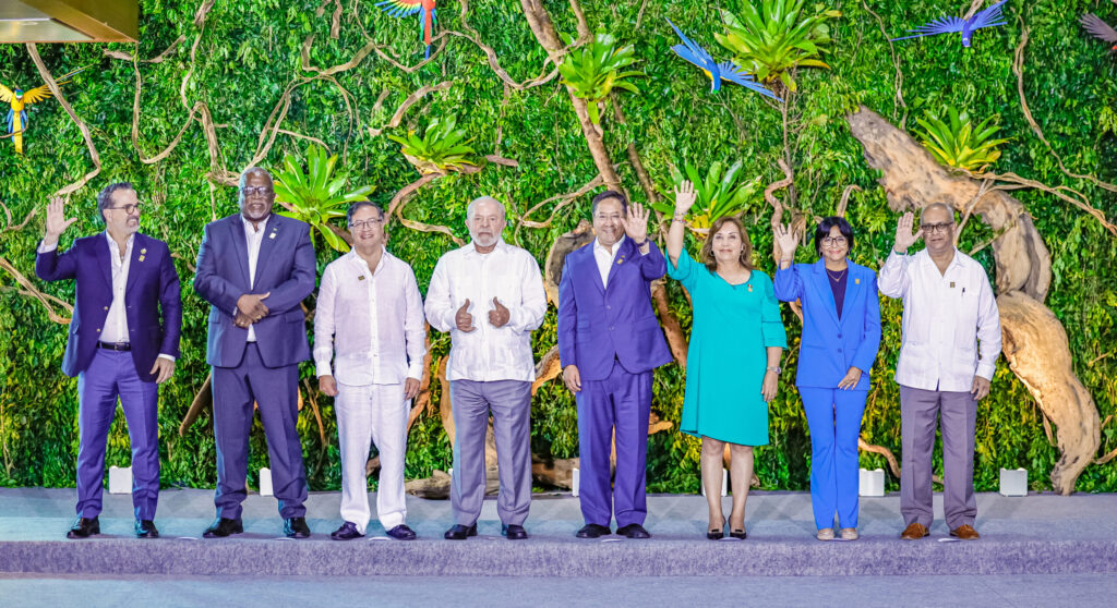 Foto oficial com os chefes de Estado e de Governo d